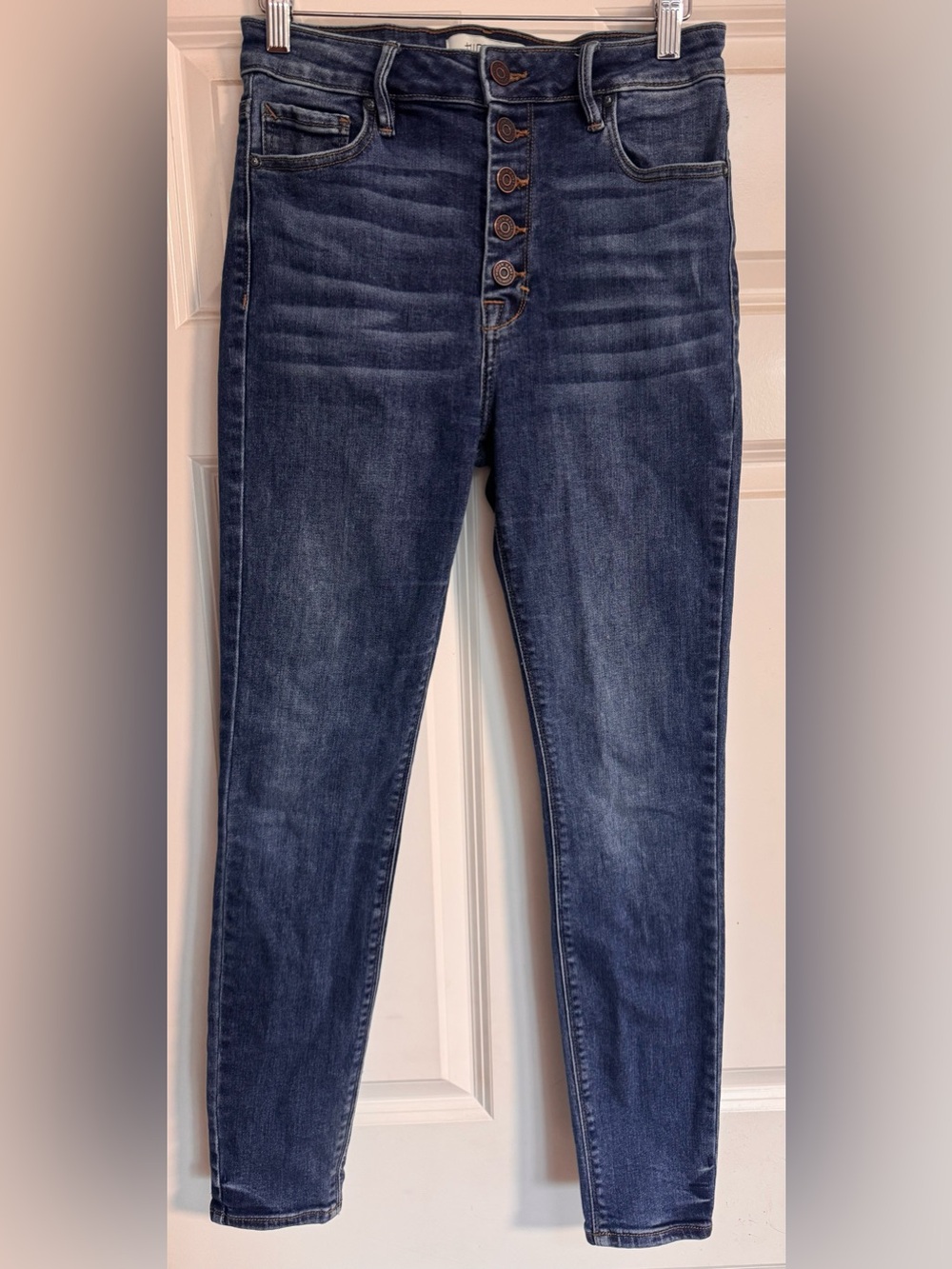 Hidden Straight Jeans Size 27